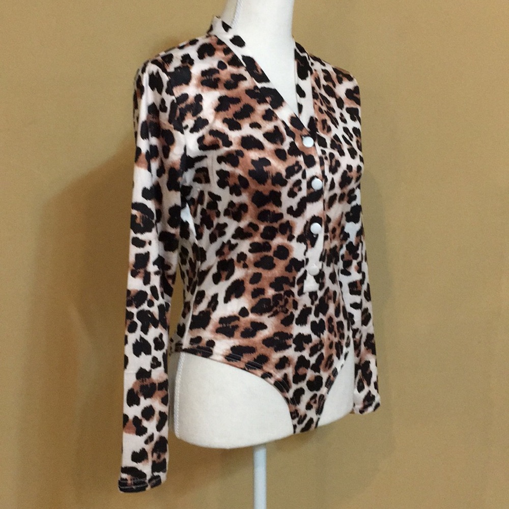 🧡NWOT🖤LEOPARD LONG SLEEVE BODYSUIT - Picture 3 of 15